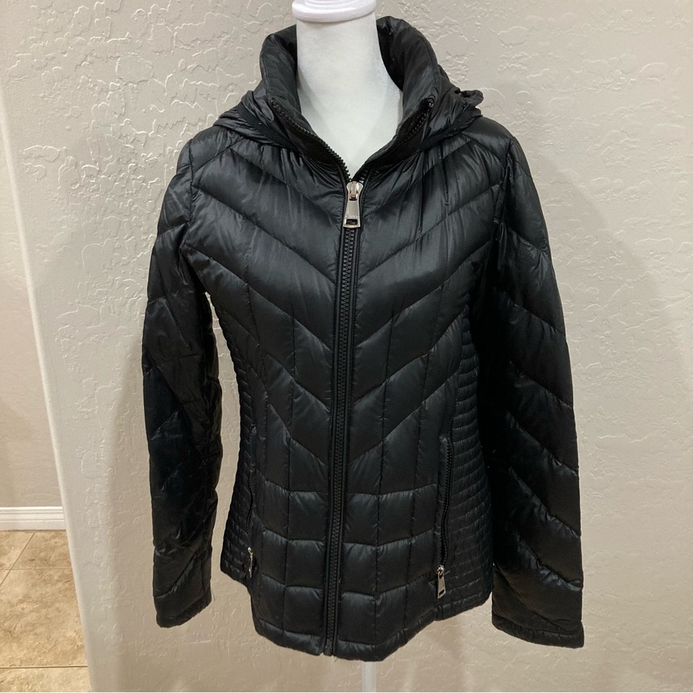 Calvin Klein Black Packable Puffer Jacket with Chevron Quilting